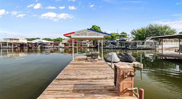 Photo of 307 Brazos Harbor Dr, Granbury, TX 76048