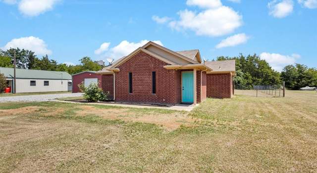 Photo of 339 County Road 2608, Bonham, TX 75418