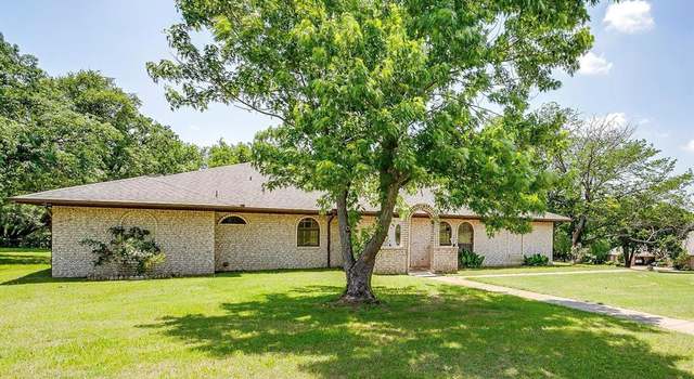 Photo of 502 Roaring Springs Dr, Joshua, TX 76058