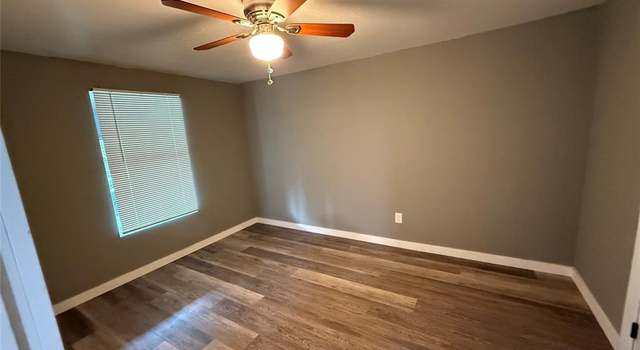 Photo of 611 E Acheson St, Denison, TX 75021