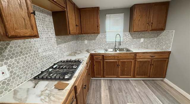 Photo of 611 E Acheson St, Denison, TX 75021