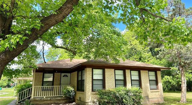 Photo of 213 W Tennie St, Gainesville, TX 76240
