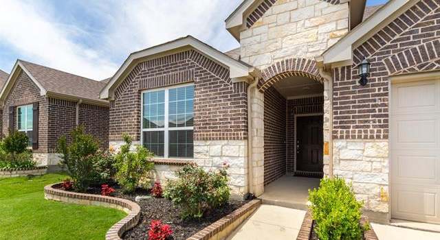 Photo of 936 Pinnacle Ridge Rd, Haslet, TX 76052
