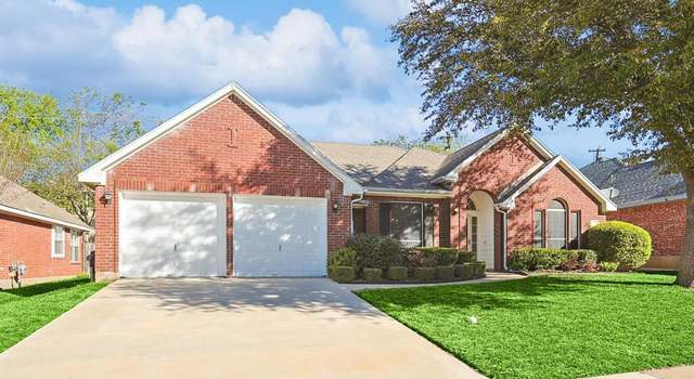 Photo of 1935 Perry Dr, Mansfield, TX 76063