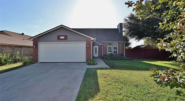 Photo of 7941 Firefly Dr, Fort Worth, TX 76137