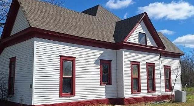 Photo of 108 W Tarrant St, Cumby, TX 75433