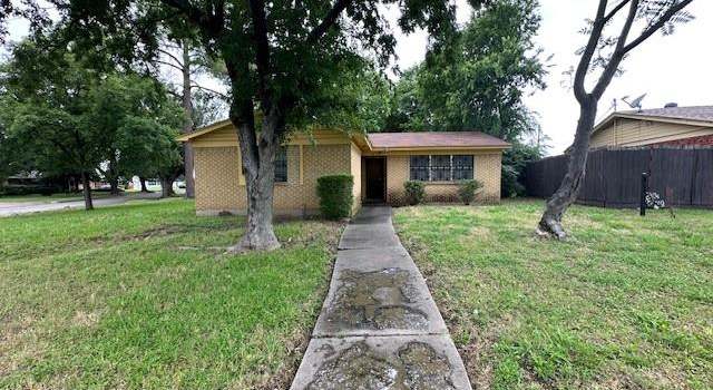 Photo of 4973 Dupont Dr, Dallas, TX 75216