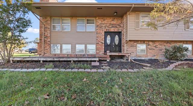 Photo of 104 Hudson Ln, Aledo, TX 76008