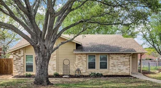 Photo of 2102 Azalea St, Denton, TX 76205