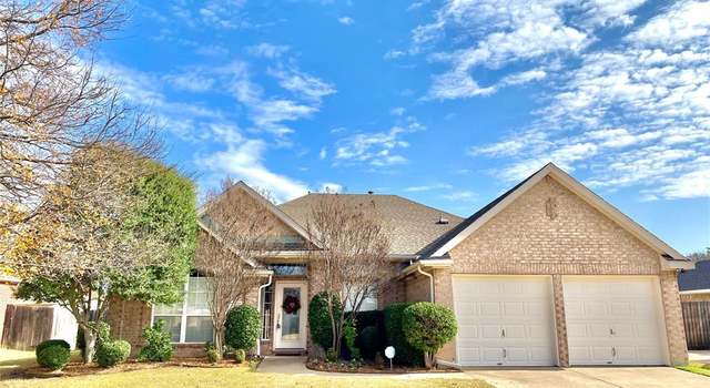 Photo of 6405 Willowstone Trl, Arlington, TX 76018