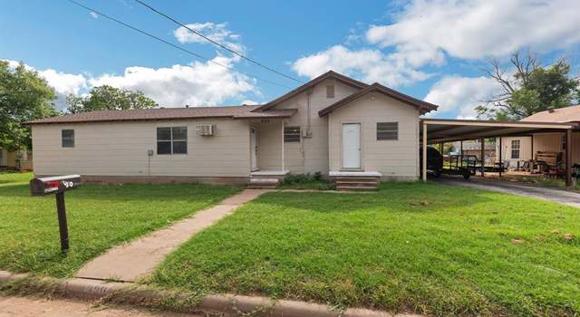 Photo of 920 N 3rd Ave, Munday, TX 76371