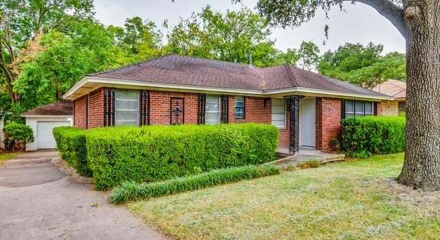 Photo of 7218 Ravehill Ln, Dallas, TX 75227