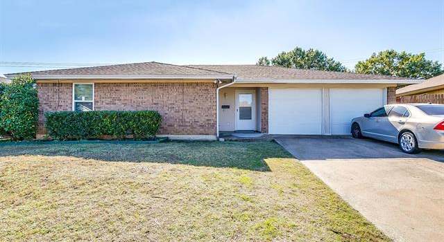 Photo of 3921 Windhaven Rd, Fort Worth, TX 76133