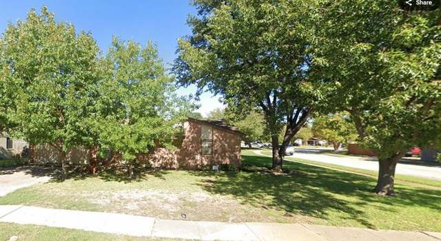 Photo of 414 W Dorris Dr, Grand Prairie, TX 75051