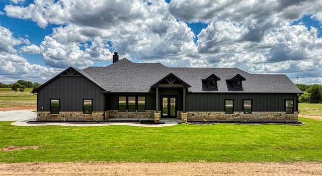 Photo of 140 Rolling Hills Blvd, Alvord, TX 76225