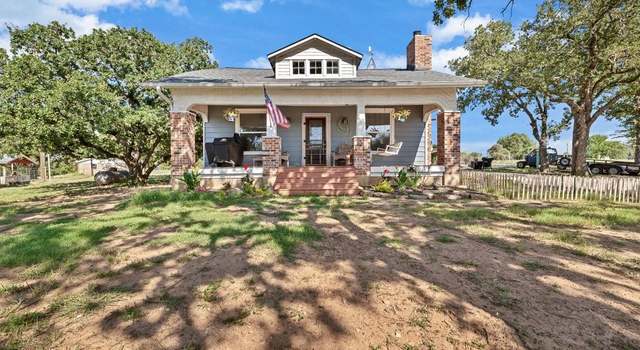 Photo of 102 Howard Rd, Weatherford, TX 76088