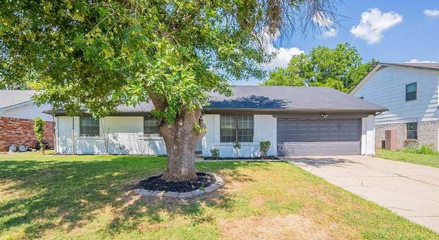 Photo of 304 Deer Creek Rd, Everman, TX 76140