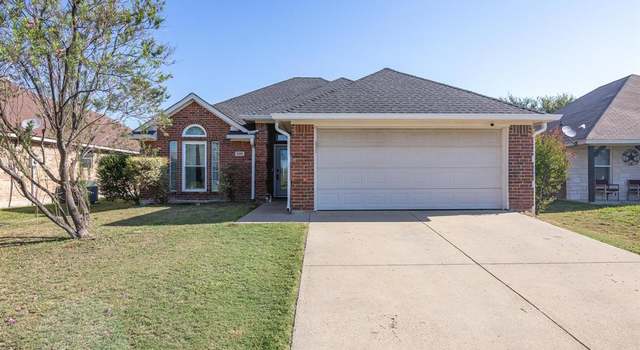 Photo of 2206 Memphis St, Ennis, TX 75119