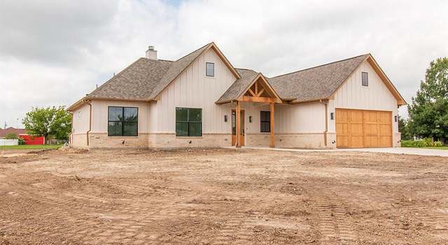 Photo of 1444 Water Oak Dr, Kaufman, TX 75142