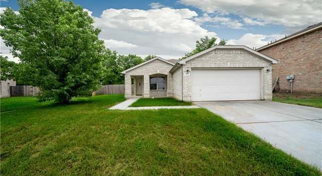 Photo of 316 Summer Tree Dr, Hutchins, TX 75141