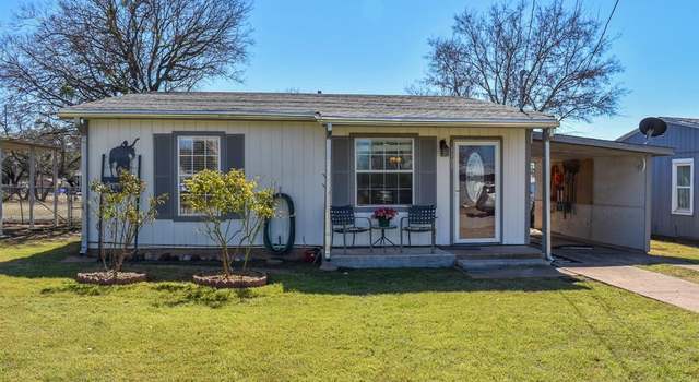 Photo of 1105 Bee St, Brady, TX 76825