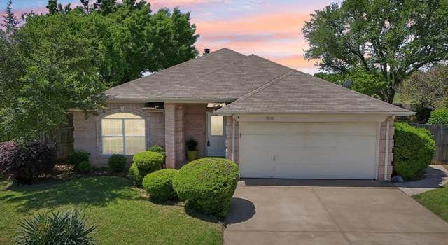 Photo of 7610 Yorkmeadow Dr, Arlington, TX 76001