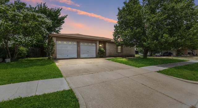 Photo of 4900 Highbank Dr, Arlington, TX 76018
