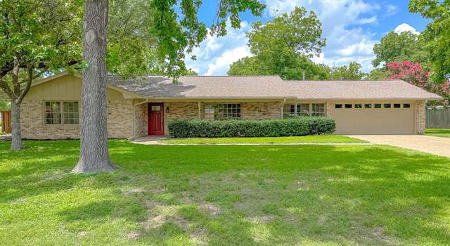 Photo of 106 W Calhoun St, Rice, TX 75155
