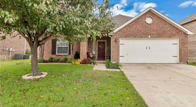 Photo of 506 Stiles Dr, Arlington, TX 76002