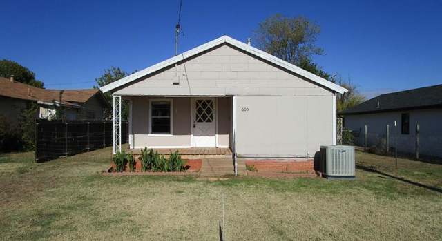 Photo of 605 E Glisson Ave, Electra, TX 76360