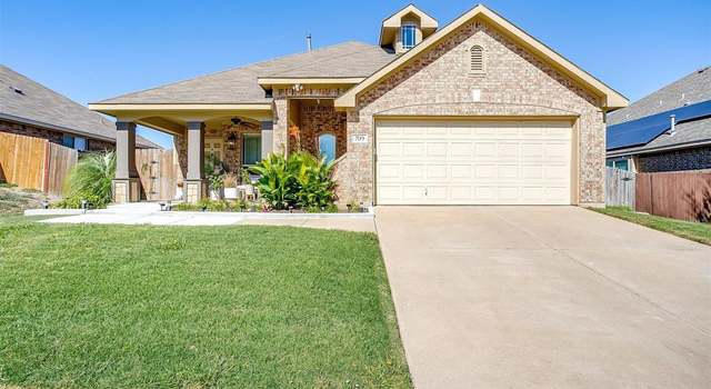 Photo of 709 Hutchins Dr, Crowley, TX 76036