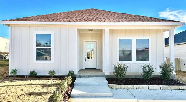 Photo of 302 E 21st St, Cisco, TX 76437