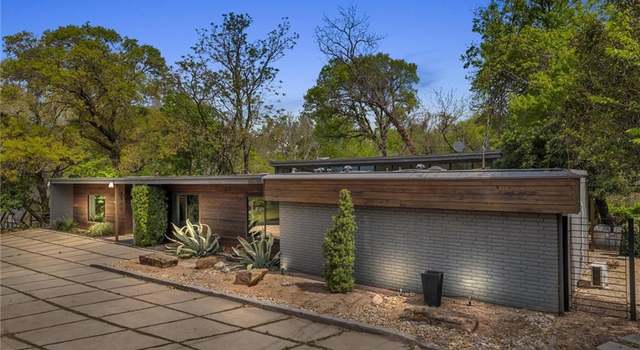 Photo of 2517 Wooded Acres Dr, Waco, TX 76710