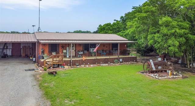 Photo of 202 Darwin, Whitewright, TX 75491