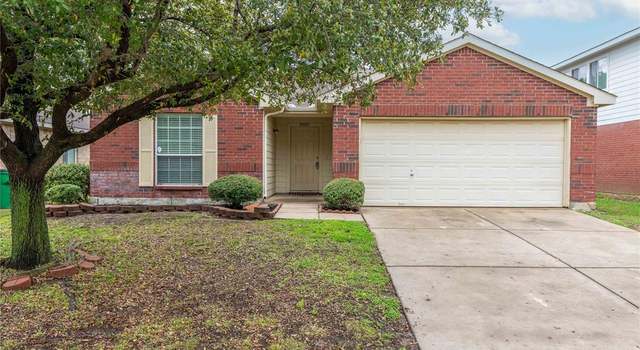 Photo of 9009 Chisholm Trl, Cross Roads, TX 76227