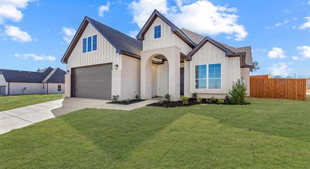 Photo of 205 Mitchell Dr, Glen Rose, TX 76043