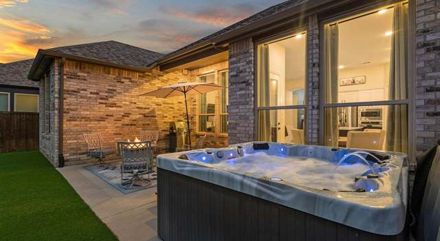 Photo of 2312 Camp St, Aubrey, TX 76227