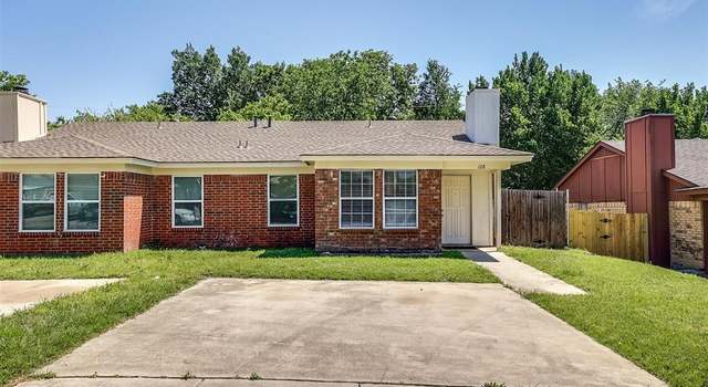 Photo of 128 Oak Wood Ln, Kennedale, TX 76060