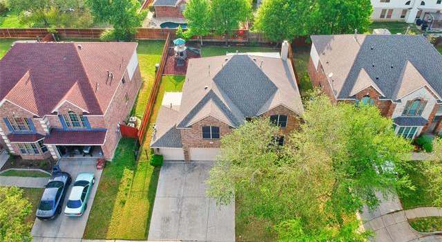 Photo of 13 Whispering Bend Ct, Mansfield, TX 76063