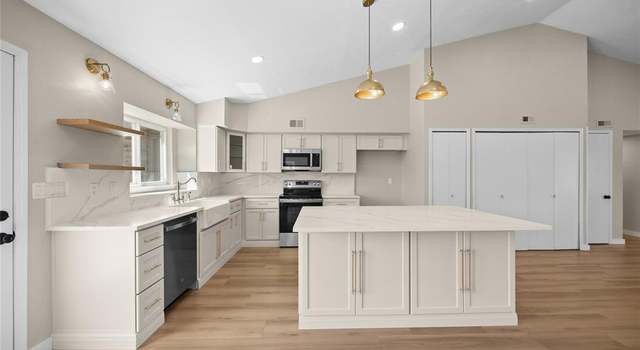 Photo of 2933 Kingswood Dr, Garland, TX 75040
