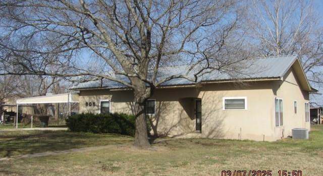 Photo of 806 N Main St, Rising Star, TX 76471