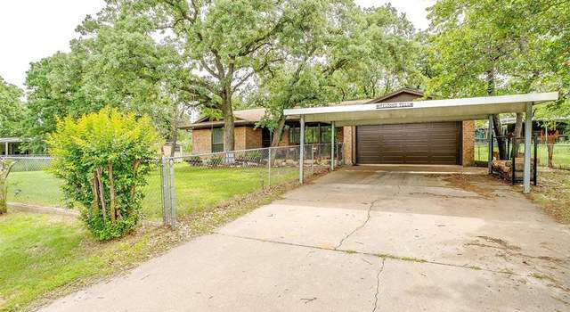 Photo of 814 Branding Iron Trl, Granbury, TX 76049