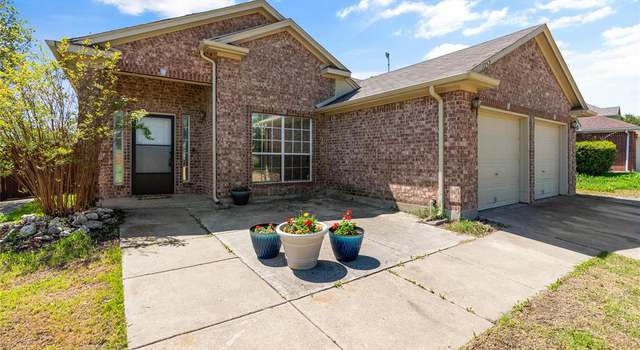 Photo of 1752 Overland St, Fort Worth, TX 76131