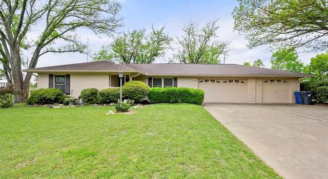 Photo of 400 Trailridge Dr, Corsicana, TX 75110