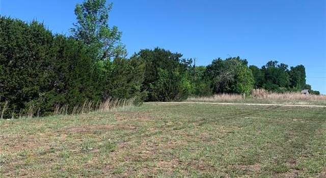 Photo of 3919 Alaska Ct, Granbury, TX 76048