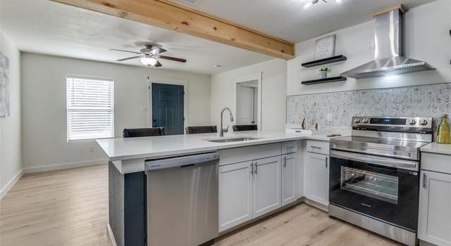 Photo of 507 NE 35th St, Grand Prairie, TX 75050