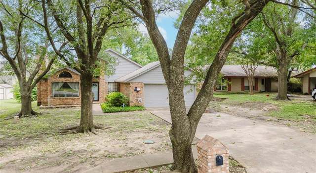 Photo of 1103 Bluebonnet Hill Dr, Ennis, TX 75119