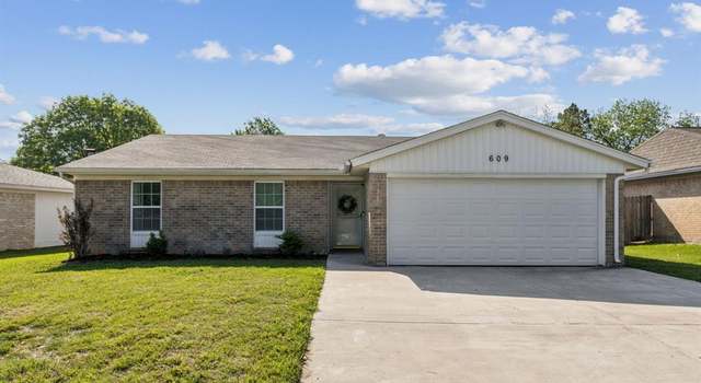 Photo of 609 Admiralty Way, Fort Worth, TX 76108