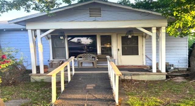 Photo of 611 E Avenue D, San Angelo, TX 76903