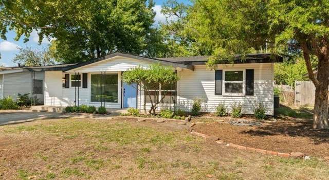 Photo of 2645 Wasina Dr, Farmers Branch, TX 75234